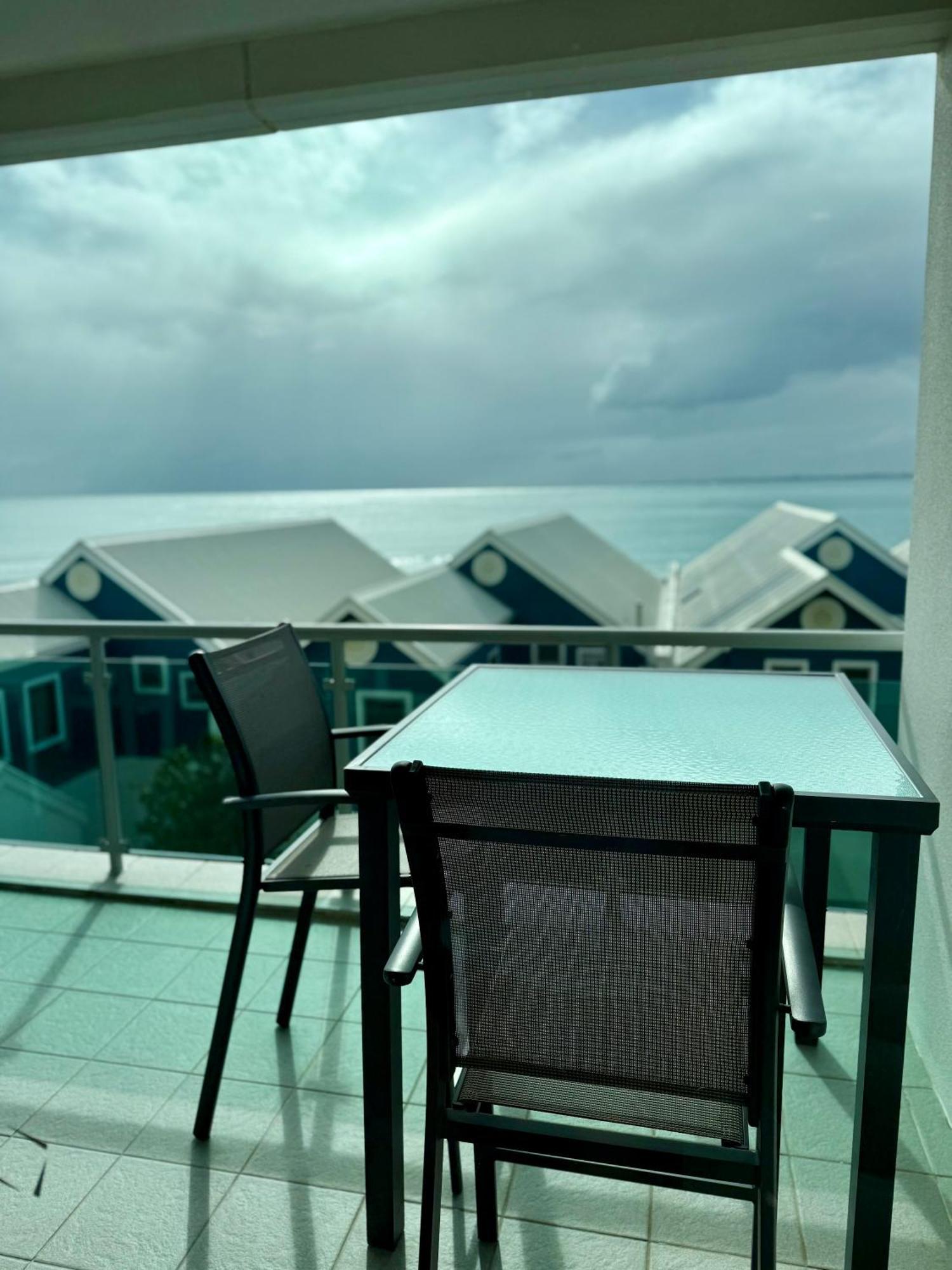 Tempel By The Sea Apartment Мандура Екстериор снимка